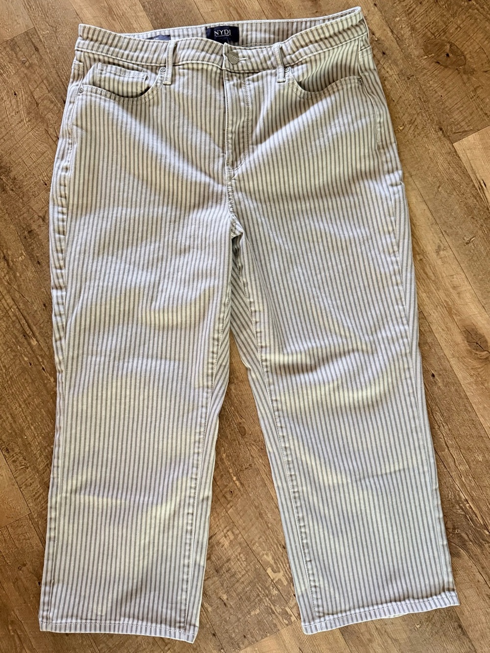 NYDJ Joni High Rise Lift Tuck Sandbar Striped Capri Pants 10